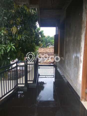 Rumah Mewah LB 240m2 Siap Pakai Desain Elegan di Pondok Labu, Jakarta Selatan Rumah Mewah LB 240m2 Siap Pakai Desain Elegan di Pondok Labu, Jakarta Selatan