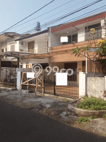FEATURED! Rumah Asri area Lebak Bulus, Luas 114m² LB 180m² FEATURED! Rumah Asri area Lebak Bulus, Luas 114m² LB 180m²