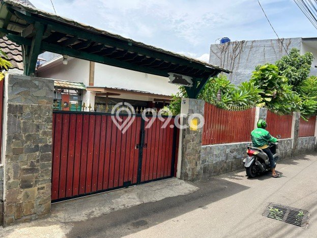 Hunian Elit LB 300m2 Siap Huni Desain Elegan di Margonda, Depok Hunian Elit LB 300m2 Siap Huni Desain Elegan di Margonda, Depok