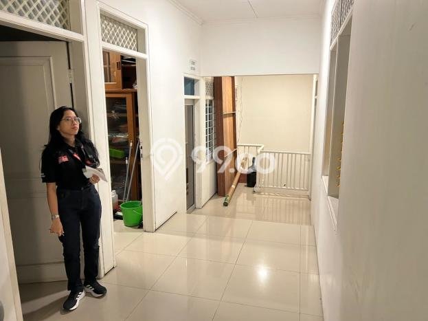 HARGA SPECIAL! Rumah Asri area Pondok Pinang, Jakarta Selatan, LT 429m² Bangunan 285m² Bisa Nego! HARGA SPECIAL! Rumah Asri area Pondok Pinang, Jakarta Selatan, LT 429m² Bangunan 285m² Bisa Nego!