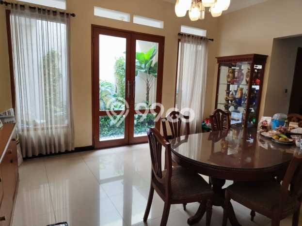 Ready to Use! Luxury House LT 463m2 Desain Elegan di Cikunir Ready to Use! Luxury House LT 463m2 Desain Elegan di Cikunir