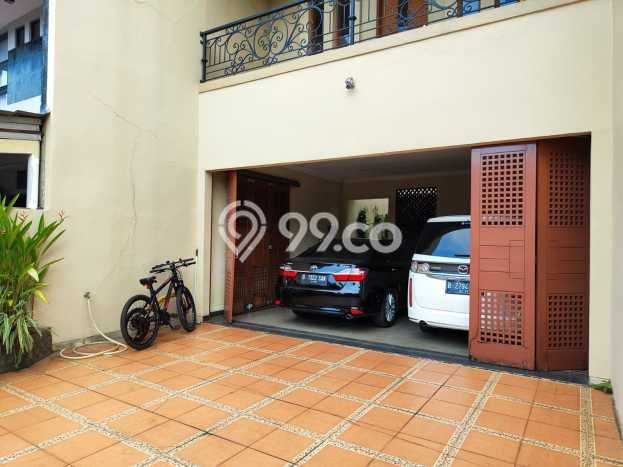 Ready to Use! Luxury House LT 463m2 Desain Elegan di Cikunir Ready to Use! Luxury House LT 463m2 Desain Elegan di Cikunir