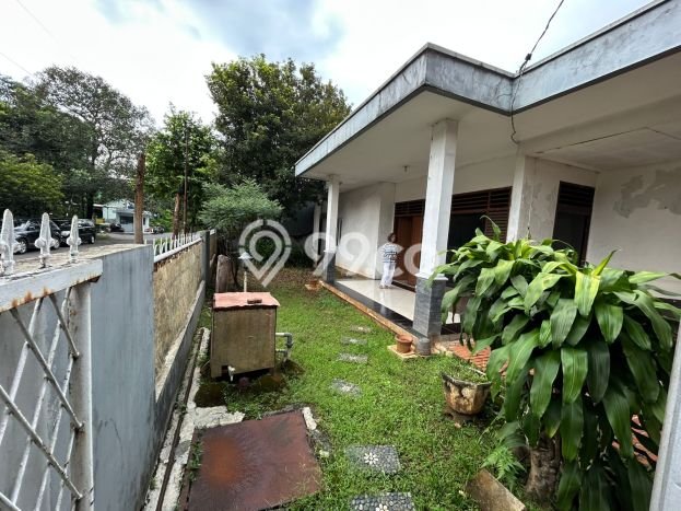 Rumah Modern 7 Kamar LT 400m2 di Pejaten Rumah Modern 7 Kamar LT 400m2 di Pejaten