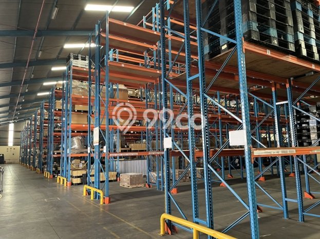 Gudang Disewa di Jakarta Utara dengan LB 4000m2 Area Komersial Ramai Gudang Disewa di Jakarta Utara dengan LB 4000m2 Area Komersial Ramai