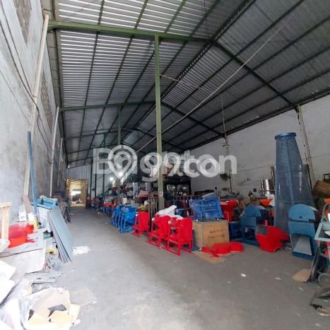 Unit Gudang Dijual di Menganti Gresik Luas Tanah 2330m2, Luas Bangunan 1385m2 Unit Gudang Dijual di Menganti Gresik Luas Tanah 2330m2, Luas Bangunan 1385m2