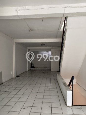 Untuk Dijual! Ruko di Sukasari Bogor LT 161m2 / LB 300m2 Kawasan Strategis Untuk Dijual! Ruko di Sukasari Bogor LT 161m2 / LB 300m2 Kawasan Strategis