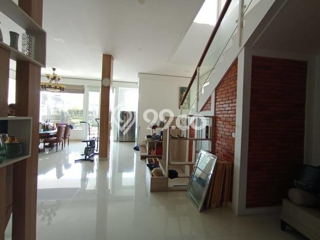 Rumah Elit LB 350m2 Siap Huni Desain Elegan di baranangsiang, Bogor Rumah Elit LB 350m2 Siap Huni Desain Elegan di baranangsiang, Bogor
