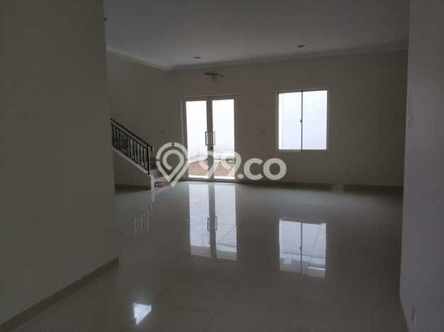 Rumah Luxury Modern Tanpa Renovasi di Gading Serpong Tangerang Rumah Luxury Modern Tanpa Renovasi di Gading Serpong Tangerang
