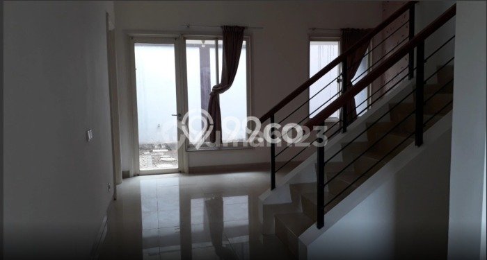 Jual Rumah Mewah Megah Dengan View Cantik di Gading Serpong, Tangerang Jual Rumah Mewah Megah Dengan View Cantik di Gading Serpong, Tangerang