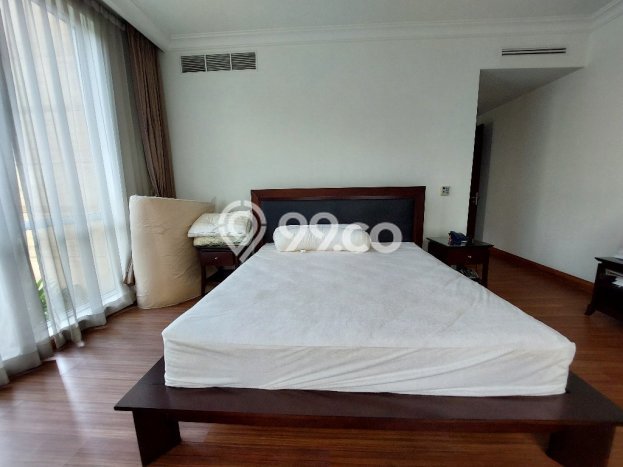 FOR SALE Hunian Apartemen Luxury di Kebayoran Baru dengan 3 Kamar Tidur & Luas 196m2 FOR SALE Hunian Apartemen Luxury di Kebayoran Baru dengan 3 Kamar Tidur & Luas 196m2