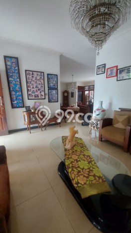 Rumah Mewah Siap Huni LT 425m2 di Duren Sawit, Jakarta Timur Rumah Mewah Siap Huni LT 425m2 di Duren Sawit, Jakarta Timur