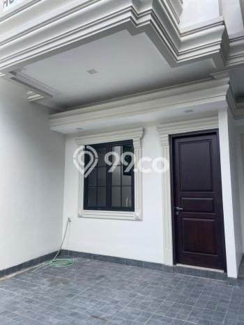 Siap Huni Rumah Mewah 3 Kamar di Duren Sawit Dekat ke Mana Pun Siap Huni Rumah Mewah 3 Kamar di Duren Sawit Dekat ke Mana Pun
