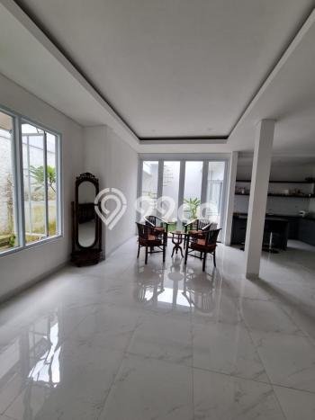 Rumah Modern 4 KT di Sentul City Bogor Semi Furnished Rumah Modern 4 KT di Sentul City Bogor Semi Furnished