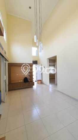 Rumah Modern Green Patio Cibinong Siap Huni Tanah Luas Rumah Modern Green Patio Cibinong Siap Huni Tanah Luas