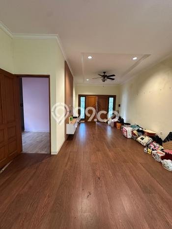 Rumah Luxury Modern Tanpa Renovasi di Pluit Jakarta Utara Rumah Luxury Modern Tanpa Renovasi di Pluit Jakarta Utara