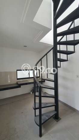 Rumah Elit Modern Siap Huni di Pantai Indah Kapuk 2 Jakarta Utara Rumah Elit Modern Siap Huni di Pantai Indah Kapuk 2 Jakarta Utara