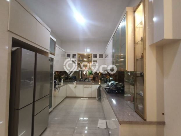 Jual Rumah Mewah Elegan Dengan View Cantik di Pluit, Jakarta Utara Jual Rumah Mewah Elegan Dengan View Cantik di Pluit, Jakarta Utara