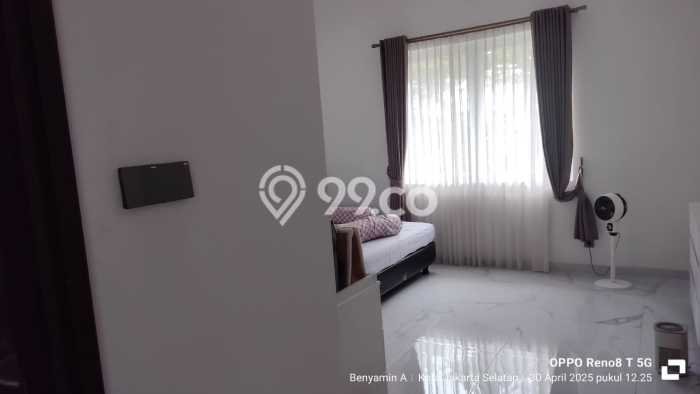 Dijual Rumah Mewah Megah Dengan View Eksklusif di Joglo, Jakarta Barat Dijual Rumah Mewah Megah Dengan View Eksklusif di Joglo, Jakarta Barat