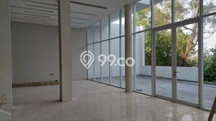 Hunian Elit LB 600m2 Siap Pakai Desain Elegan di Pantai Indah Kapuk, Jakarta Utara Hunian Elit LB 600m2 Siap Pakai Desain Elegan di Pantai Indah Kapuk, Jakarta Utara