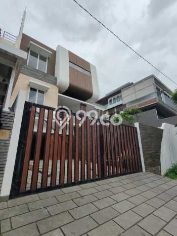 For Sale! Premium House LT 358m2 Desain Modern di Pantai Indah Kapuk For Sale! Premium House LT 358m2 Desain Modern di Pantai Indah Kapuk