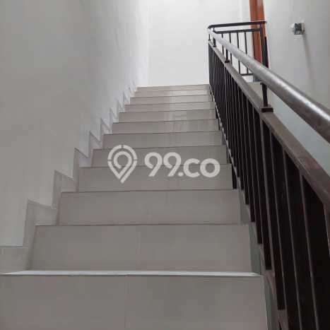 Rumah Elit Modern Siap Huni di Golf Island Jakarta Utara Rumah Elit Modern Siap Huni di Golf Island Jakarta Utara