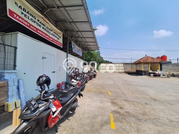 Area Ramai! Gudang Dijual di Subang untuk Bisnis Luas Bangunan 500m2 Area Ramai! Gudang Dijual di Subang untuk Bisnis Luas Bangunan 500m2