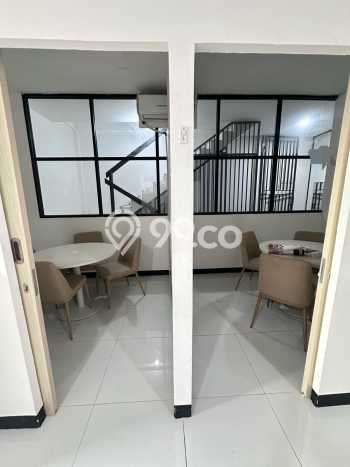 Ruko Dijual di Prime Area Jakarta Selatan Luas 873m2 Ruko Dijual di Prime Area Jakarta Selatan Luas 873m2