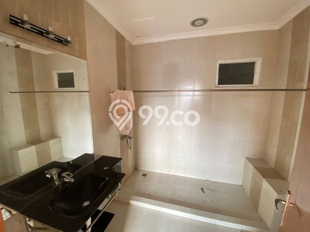 Rumah sewa siap huni 6 KT di Pluit, Jakarta Utara Rumah sewa siap huni 6 KT di Pluit, Jakarta Utara
