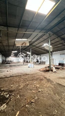 FOR SALE! Gudang di Cengkareng Jakarta Barat, LT 935m2, LB 700m2 FOR SALE! Gudang di Cengkareng Jakarta Barat, LT 935m2, LB 700m2