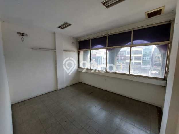 AREA SUPER PREMIUM! Ruko Kawasan , Luas 600m2m², Ramai Pengunjung AREA SUPER PREMIUM! Ruko Kawasan , Luas 600m2m², Ramai Pengunjung