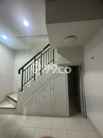 Disewakan Rumah Harga Terjangkau di Gading Serpong Tangerang dengan 2 Kamar Tidur Disewakan Rumah Harga Terjangkau di Gading Serpong Tangerang dengan 2 Kamar Tidur