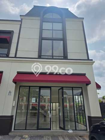 Ruko disewakan lokasi strategis Cisauk Tangerang 161m2 Ruko disewakan lokasi strategis Cisauk Tangerang 161m2