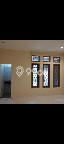 HUNIAN PILIHAN! Rumah di , 3 KM, Lingkungan Asri, LT 330m2m² LB 250m2m² HUNIAN PILIHAN! Rumah di , 3 KM, Lingkungan Asri, LT 330m2m² LB 250m2m²