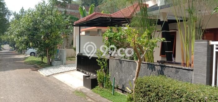 Hunian Impian Keluarga! Rumah Mewah di Sukasari, Bandung, Luas 250m2m² LB 100m2m² Hunian Impian Keluarga! Rumah Mewah di Sukasari, Bandung, Luas 250m2m² LB 100m2m²