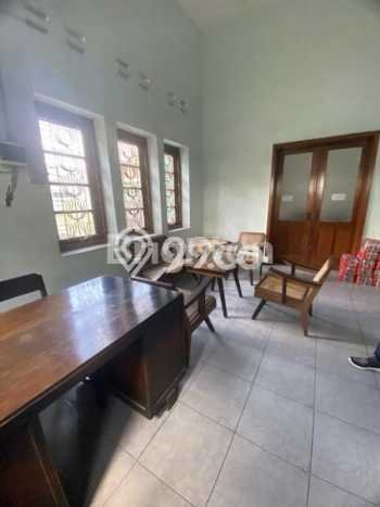 Rumah Elit LB 1000m2 Siap Huni Desain Elegan di Malang Kota, Malang Rumah Elit LB 1000m2 Siap Huni Desain Elegan di Malang Kota, Malang