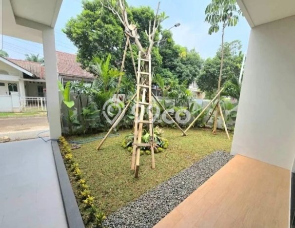 Rumah Mewah LB 330m2 Siap Huni Desain Elegan di BSD Kencana Loka, Tangerang Rumah Mewah LB 330m2 Siap Huni Desain Elegan di BSD Kencana Loka, Tangerang