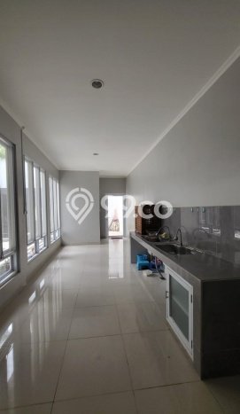 Hunian Elit LB 250m2 Siap Huni Desain Elegan di BSD Giri Loka, Tangerang Hunian Elit LB 250m2 Siap Huni Desain Elegan di BSD Giri Loka, Tangerang
