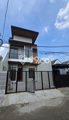 Rumah Luas Asri 3 KT Siap Huni di BSD Kencana Loka Tangerang Rumah Luas Asri 3 KT Siap Huni di BSD Kencana Loka Tangerang
