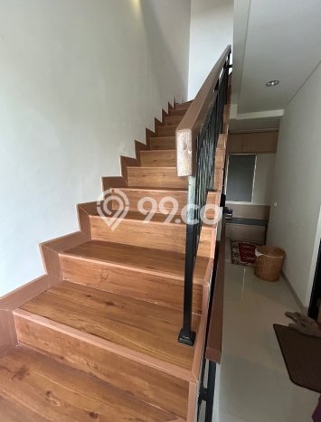 Rumah Luas Asri 3 KT Siap Pakai di BSD Taman Provence Tangerang Rumah Luas Asri 3 KT Siap Pakai di BSD Taman Provence Tangerang