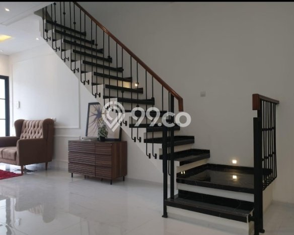 Rumah Modern 3 KT di BSD Tangerang Semi Furnished Rumah Modern 3 KT di BSD Tangerang Semi Furnished