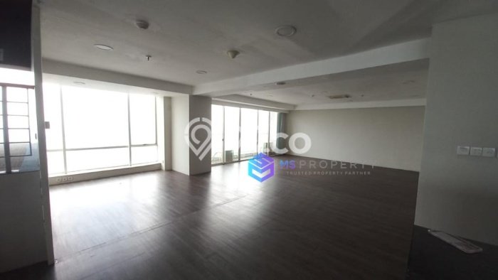 Jual Kantor Kawasan Premium di Slipi, Luas 416m², Jalan Raya Jual Kantor Kawasan Premium di Slipi, Luas 416m², Jalan Raya
