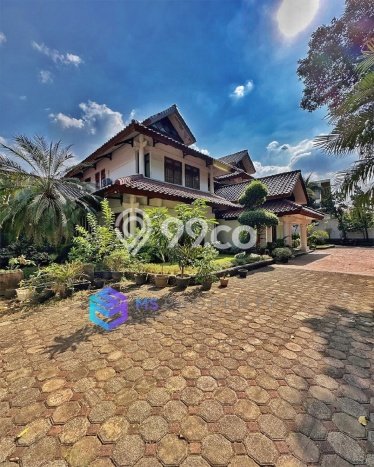 Rumah di Kawasan Pondok Indah, Lingkungan Elite LT 1606m² Rumah di Kawasan Pondok Indah, Lingkungan Elite LT 1606m²