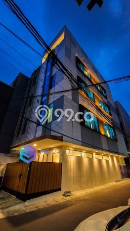 INVESTASI CERDAS! Rumah Premium Harmoni, Jakarta Pusat, LT 73m² Luas Bangunan 402m² INVESTASI CERDAS! Rumah Premium Harmoni, Jakarta Pusat, LT 73m² Luas Bangunan 402m²