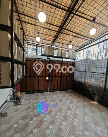 Aset Investasi! Kost Dijual di Tambora, Jakarta Barat, 20 KT, 20 KM, Luas 310m2 Aset Investasi! Kost Dijual di Tambora, Jakarta Barat, 20 KT, 20 KM, Luas 310m2