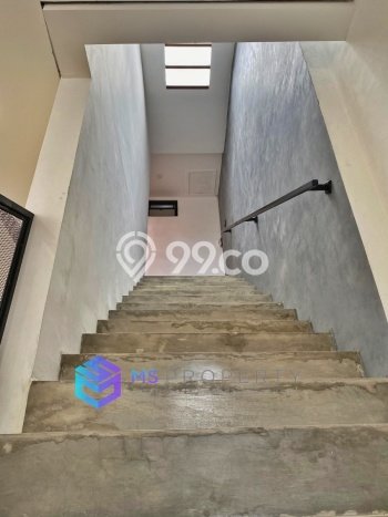 Rumah kawasan Cinere, Depok, Luas 120m² Bangunan 125m² Rumah kawasan Cinere, Depok, Luas 120m² Bangunan 125m²