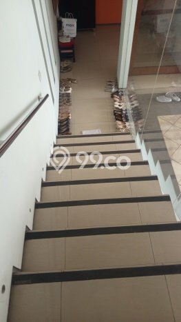 Rumah Elit Modern Siap Huni di Rawamangun Jakarta Timur Rumah Elit Modern Siap Huni di Rawamangun Jakarta Timur