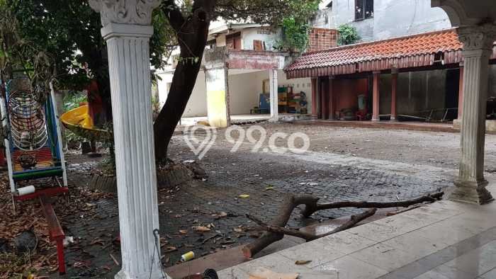 AREA PROSPEKTIF! Tanah di Mampang, Luas 1285m², Akses Fasilitas Umum AREA PROSPEKTIF! Tanah di Mampang, Luas 1285m², Akses Fasilitas Umum