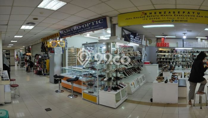 Komersial Bagus Dijual LB 16m2 Lokasi Strategis Depok Area Cocok untuk Berbisnis Komersial Bagus Dijual LB 16m2 Lokasi Strategis Depok Area Cocok untuk Berbisnis