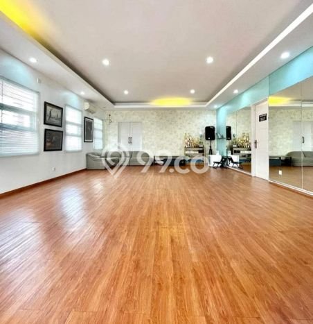 Rumah Elit LB 310m2 Siap Huni Desain Elegan di Pondok Indah, Jakarta Selatan Rumah Elit LB 310m2 Siap Huni Desain Elegan di Pondok Indah, Jakarta Selatan
