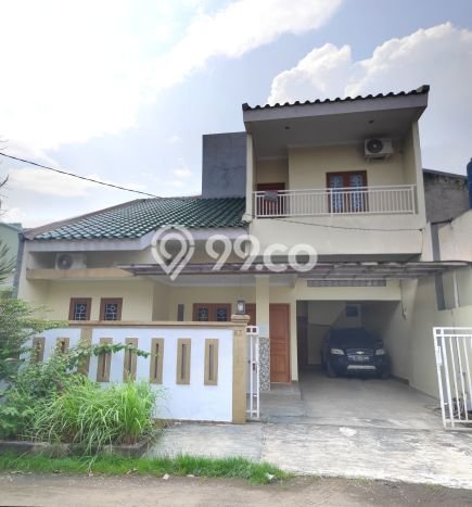 Rumah Modern 4 KT di Tanah Baru Depok Semi Furnished Rumah Modern 4 KT di Tanah Baru Depok Semi Furnished